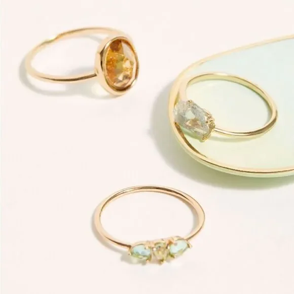 Free People Love Story Stone Rings Set of 3 w/ Display Dish NWT Size 6 7… - Picture 1 of 4